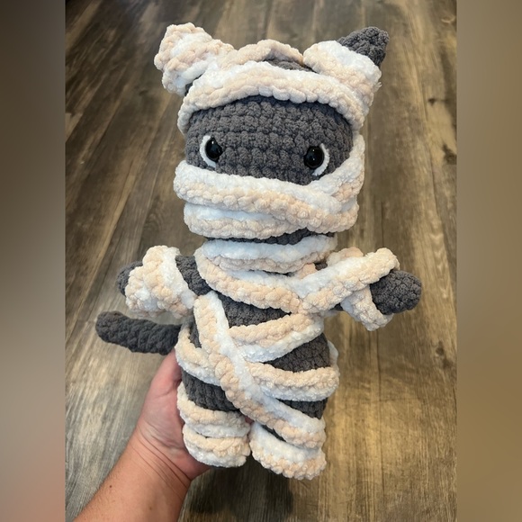 Spooky Kitty Mummy Crochet Plushie Handcrafted in Soft Snuggle Yarn Halloween - Picture 2 of 4